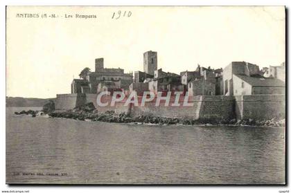 CPA Antibes Les Remparts