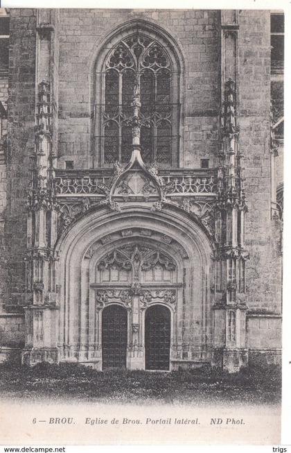 Brou - Église, Portail latéral