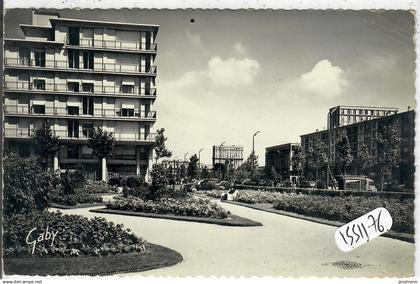 LE HAVRE- AVENUE FOCH- VUE DU SQUARE SAINT-ROCH