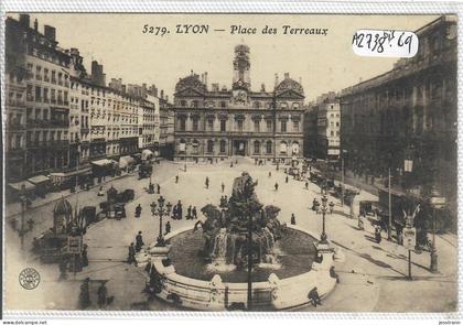 LYON 1- PLACE DES TERREAUX- PIGEONS APPRIVOISES