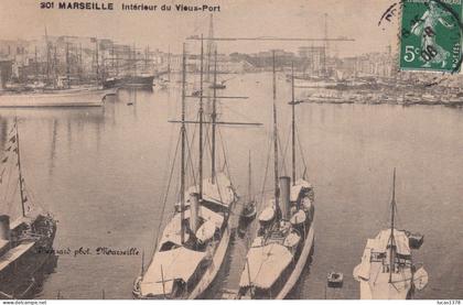 13 / MARSEILLE / EDITEUR BERNARD 301 / INTERIEUR DU VIEUX PORT