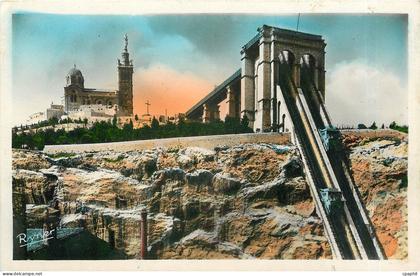 CPA MARSEILLE-Notre Dame de la Garde et son Ascenseur