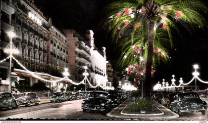 CPA La Cote D'Azur Nice La Promenade des Anglais la nuit