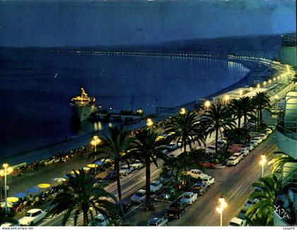 CPM Nice Cote D'Azur La Promenade des Anglais la nuit
