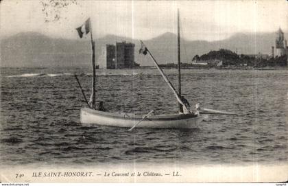 CPA Ile Saint Hanorat Le Couvent et le Chateau Bateau