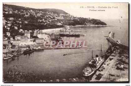 CPA Nice Entree du Port Bateaux