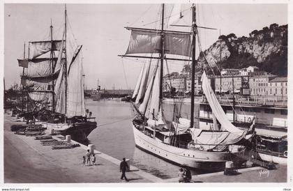 NICE(BATEAU DE VOILIER)