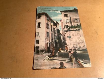 06/ vieux nice la place sainte claire