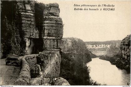 Entree des tunnels a Ruoms