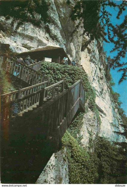 24 - Les Eyzies - Grotte du Grand Roc - Escalier d'accès - CPM - Voir Scans Recto-Verso