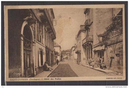 24 - Saint-Cyprien (dordogne) - Hotel des Postes - animée