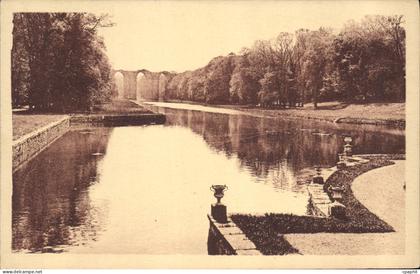 CPA Maintenon Chateau de Maintenon la piece d'eau et L'Aqueduc