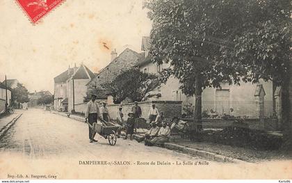 dampierre sur salon * 1907 * route de delain , la salle d'asile * villageois