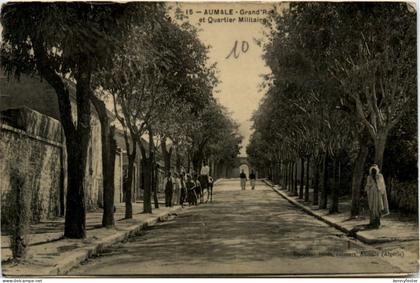 Aumale - Grand Rue