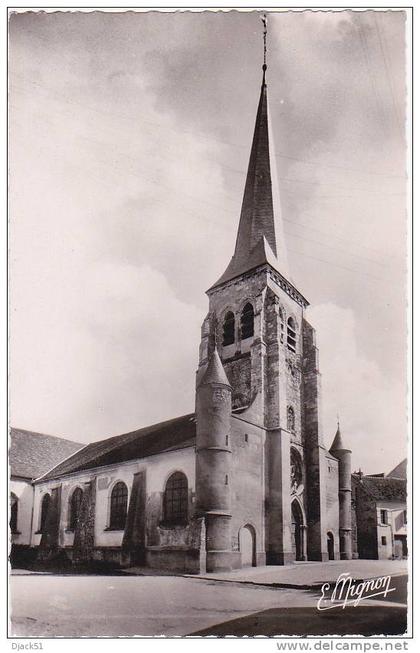 5079 - JOUARRE - L'Eglise (XVe s.)