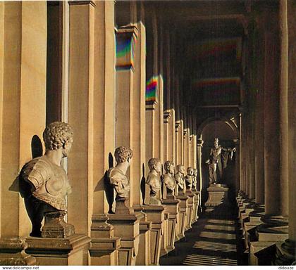 77 - Ferrières - Château de Ferrières - Galerie des bustes - CPM - Voir Scans Recto-Verso