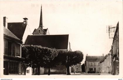 CPA Ablis Place de l'Eglise FRANCE (1379535)