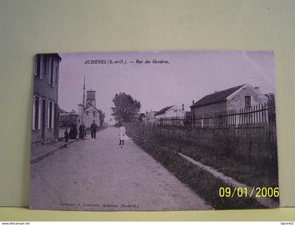 ACHERES (YVELINES) RUE DE GENIERES.
