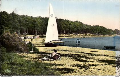 CPSM Andernos les Bains Le Mauret La plage devant le terrain de camping