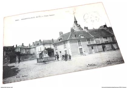 91 Angerville   Place Tessier