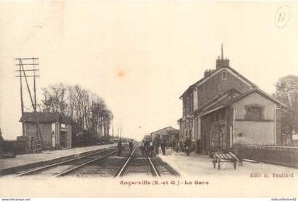 CPA Angerville 91/06