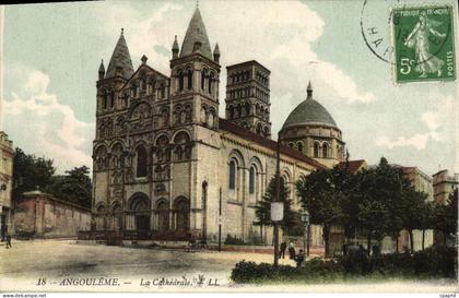 CPA Angouleme La Cathedrale