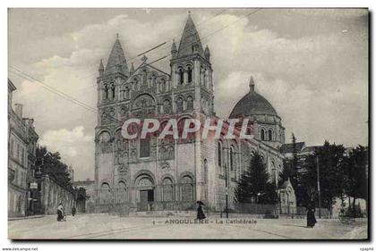 CPA Angouleme Le Cathedrale