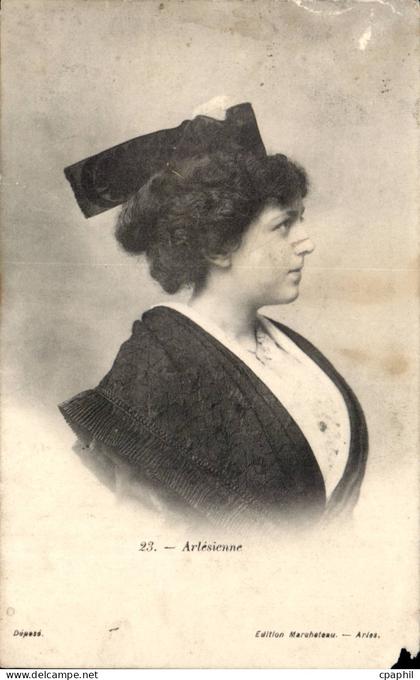 Arles - Arlesienne - Fantaisie - Femme - CPA
