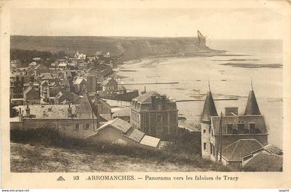 CPA ARROMANCHES-Panorama vers les falaises de Tracy