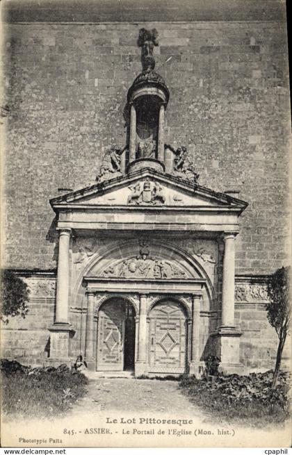 CPA Assier Le Portail De I'Eglise