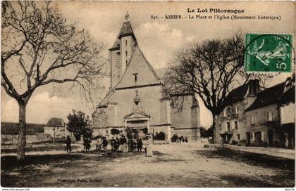 CPA Le Lot Pittoresque - ASSIER - La Place et l'Église (353846)