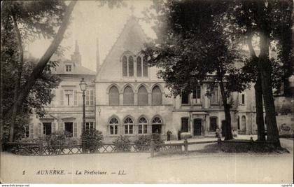 Auxerre - La Prefecture - CPA