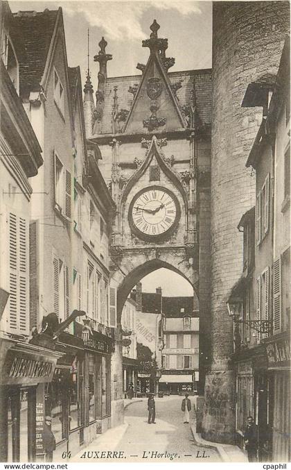 CPA Auxerre l'Horloge
