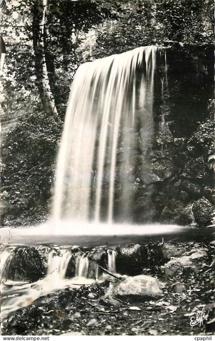 CPM Ax les Thermes Cascade du Parc du Teich