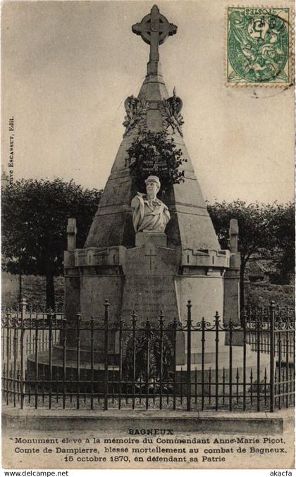 CPA Bagneux Monument du Commendant Anne Marie Picot (1312509)