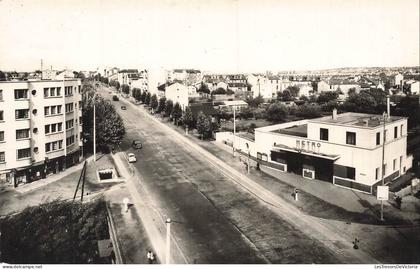 FRANCE - Bagneux Cachan - Avenue A Briand - Gare du Métro - Voiture - CP