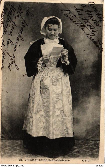 CPA Jeune-Fille de BAUD (431737)