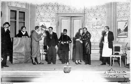 D64 BAYONNE - CARTE PHOTO PRIVEE - PIECE DE THEATRE AU THEATRE DE BAYONNE (de J. TEXIA)
