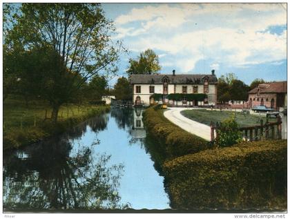 BAZOCHES SUR HOENE(ORNE) MOULIN