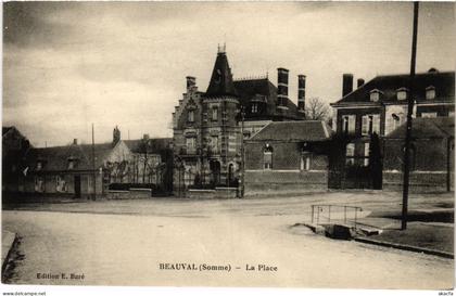 CPA Beauval la place (1498712)