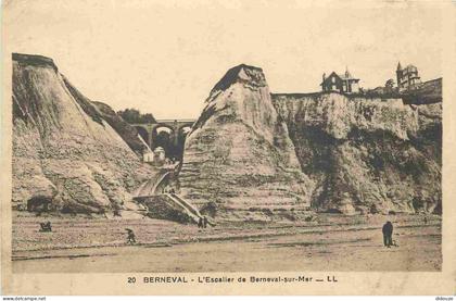 Carte Postale Ancienne - 76 - Berneval - L'Esoalier de Berneval-sur-Mer - Animée - CPA - Voir Scans Recto-Verso - Poscar