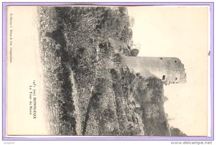 84 - BONNIEUX --  La tour du Nord