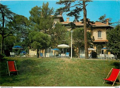 CPM Boulouris St Raphael Var Facade sur de la villa et jardin