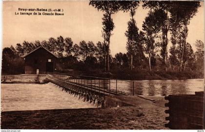 CPA BRAY-sur-SEINE - Le barrage de la Grande Boise (436662)