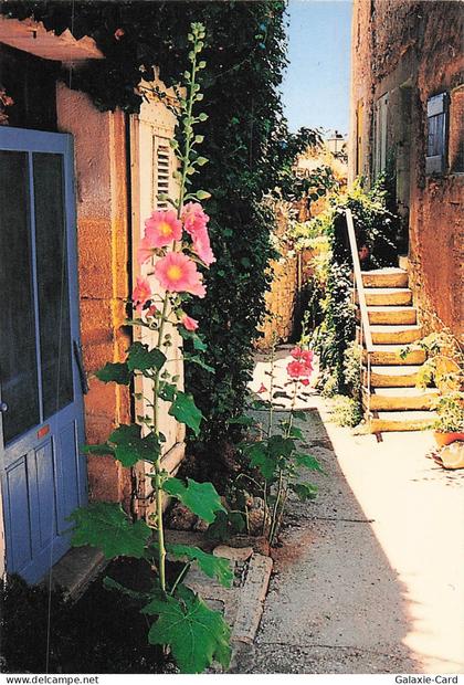 84 CAMARET SUR AIGUES CITE CACHEE