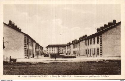 Mourmelon le Grand - Camp de Chalons - Militaria Casernement et Pavillon des Officiers - CPA