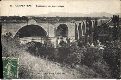 CPA Vaucluse Carpentras L'Aqueduc vue panoramique