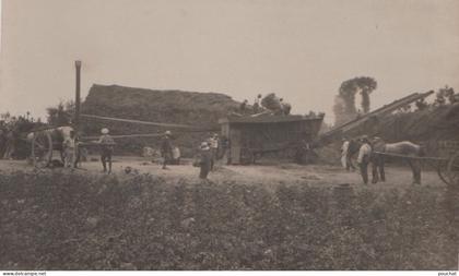 47) CASTELJALOUX - CARTE PHOTO BALISTAI MARMANDE - CASTELJALOUX - MACHINE AGRICOLE - LE DEPIQUAGE - PAYSANS  - (2 SCANS)