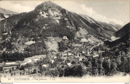 CPA Cauterets Vue generale