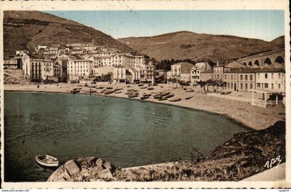 CPA Cerbere La plage et la ville